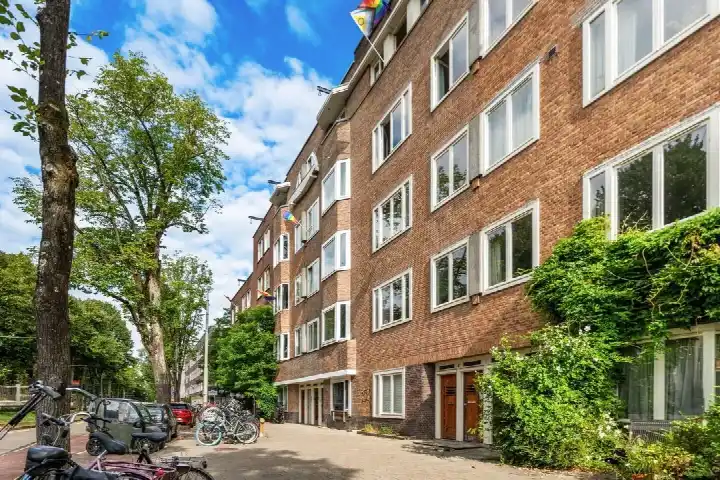 Apartment for sale: Churchill-laan 6H, IJselbuurt-West Amsterdam