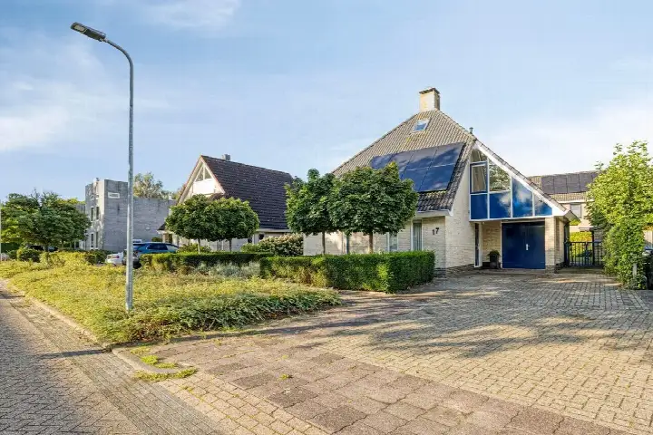 Detached house for sale: Citroenvlinder 17, Vlinderbuurt Meppel