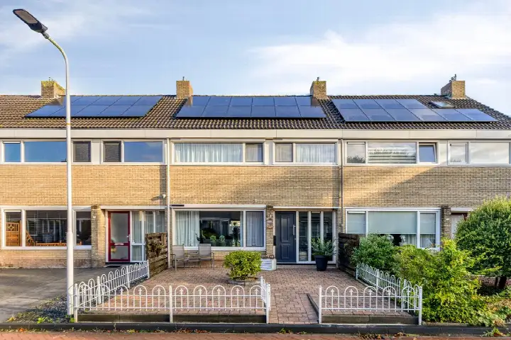 Terraced house for sale: Claerkamp 12, De Wiken west Drachten