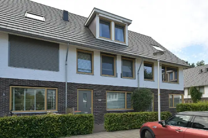 Tussenwoning te koop: Clara Egginklaan 34, Zijdelwaard Uithoorn