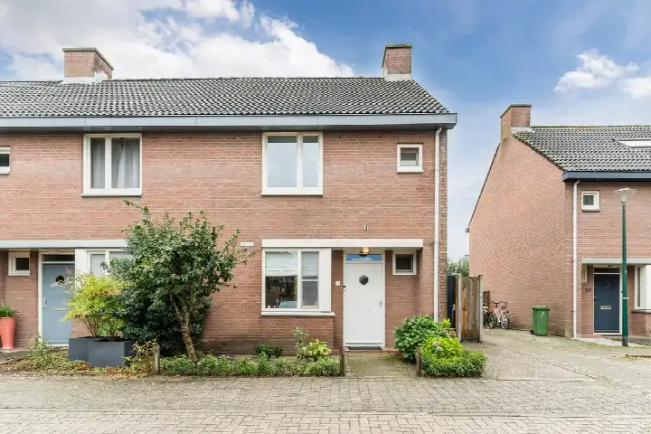 Hoekwoning te koop: Clemens van den Bergstraat 16, De abdij Heeswijk-Dinther