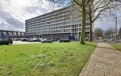 Appartement te koop: Cloekplein 104, Winkelcentrum Arnhem