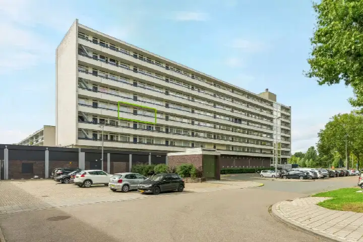 Appartement te koop: Cloekplein 60, Winkelcentrum Arnhem