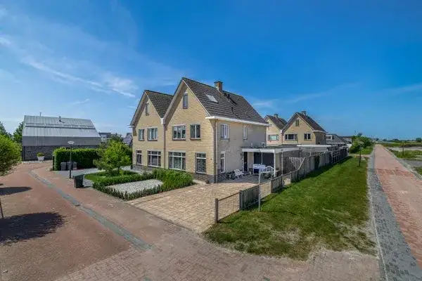 Twee-onder-één-kap te koop: Cloosterhout 2, Lemmer-Noord Lemmer