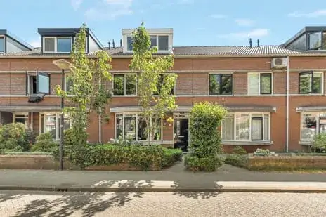Terraced house for sale: Coelhorsterappelgaarde 38, Hoge Hoven Amersfoort