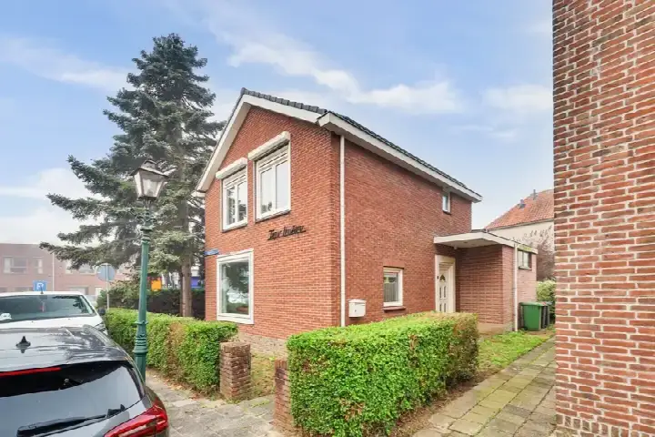 Vrijstaande woning te koop: Commandeursstraat 26, Brielle Brielle