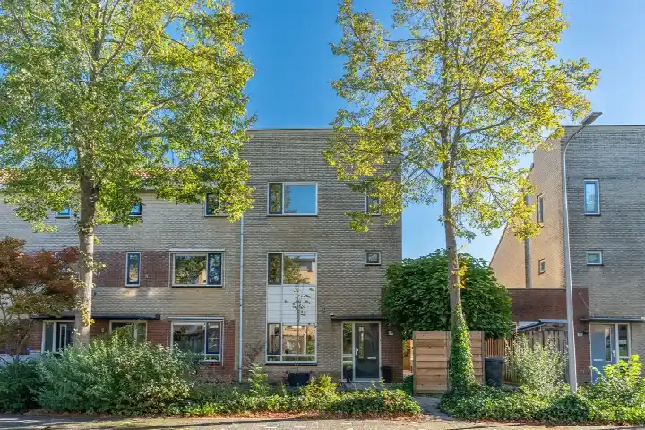 Hoekwoning te koop: Commissarislaan 93, Oldenelerbroek Zwolle