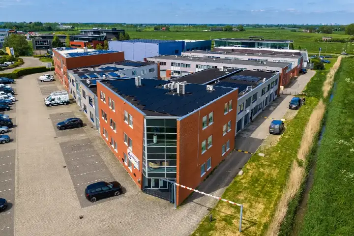 Tussenwoning te koop: Communicatieweg 9-16, Bedrijventerrein Mijdrecht Mijdrecht