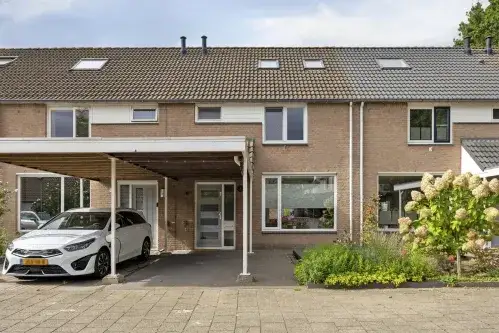 Tussenwoning te koop: Compiègnehof 5, Achtse Barrier-Hoeven Eindhoven
