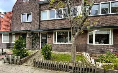 Hoekwoning te huur: Constantiastraat 24, Schrijverskwartier Hilversum