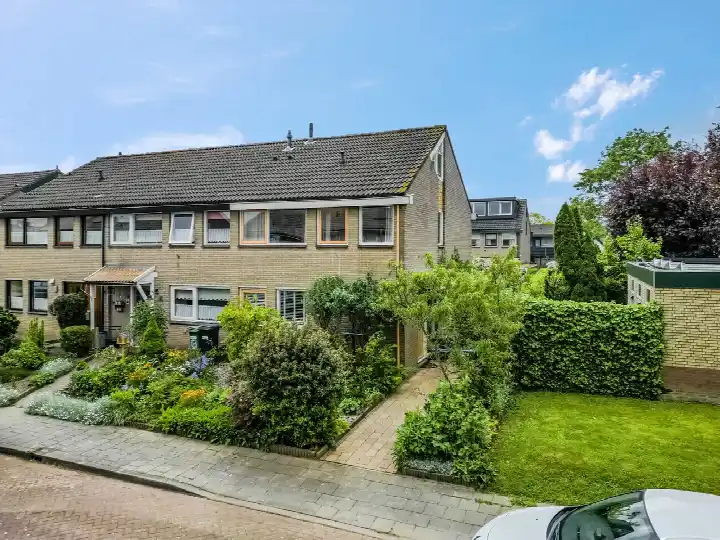 Corner house for sale: Constantijnstraat 2, Kern Andelst Andelst