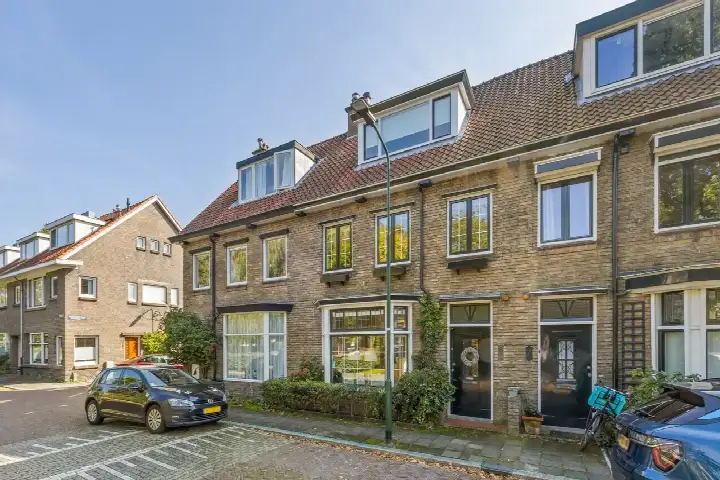 Tussenwoning te koop: Corbulokade 6, Voorburg West noord Voorburg