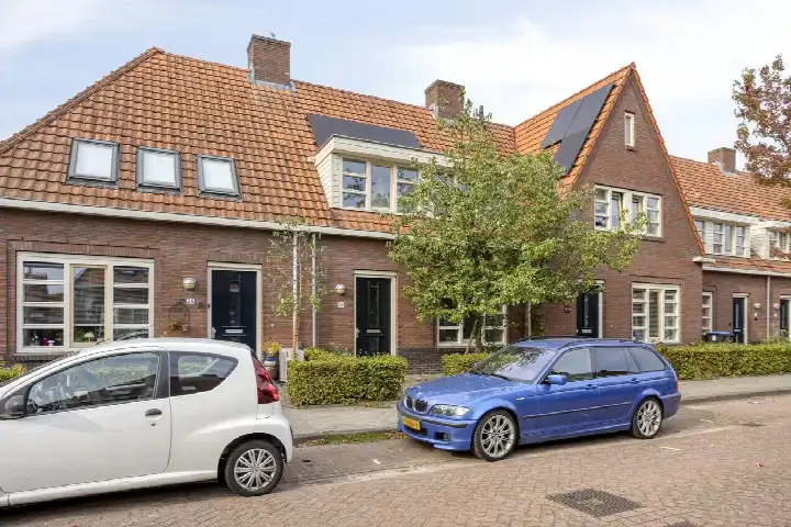 Tussenwoning te koop: Cornelis Bloemaertstraat 26, Barrier Eindhoven
