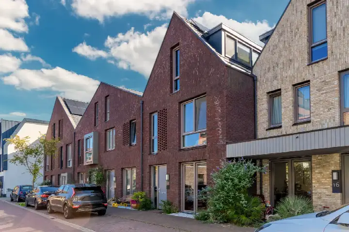 Tussenwoning te koop: Cornelis Kraijenhoffstraat 18, Krijgsman Muiden