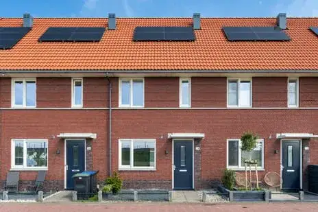 Terraced house for sale: Corry Brokkenstraat 24, Gouden Hart Berkel En Rodenrijs