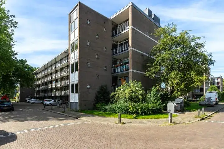 Apartment for sale: Cort van der Lindenstraat 10, Staatsliedenkwartier Apeldoorn