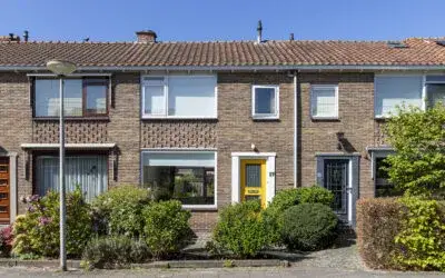 Terraced house for sale: Cort van der Lindenstraat 17, Ouwe Gouwe Gouda