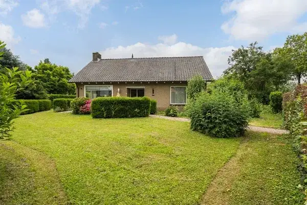 Detached house for sale: Crobseweg 20, Haaften Haaften