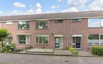 Terraced house for sale: Cronestein 73, Lusten-, Burgen- en Steinenbuurt Gouda