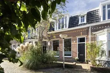 Terraced house for sale: Cronjéstraat 12, Transvaalwijk Leeuwarden