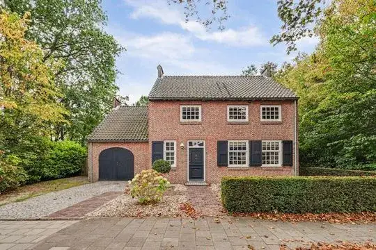 Vrijstaande woning te koop: Crullaan 3, Hoogerheide Made