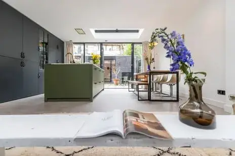 Apartment for sale: Crynssenstraat 54H, Paramariboplein e.o. Amsterdam