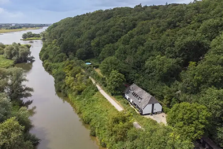 Detached house for sale: Cuneralaan 75, Grebbeberg Rhenen