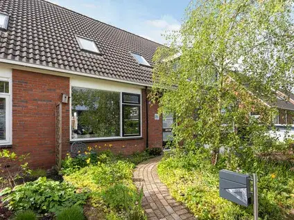 Tussenwoning te koop: Cuperusstrjitte 11, Lekkum Lekkum