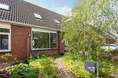 Tussenwoning te koop: Cuperusstrjitte 11, Lekkum Lekkum