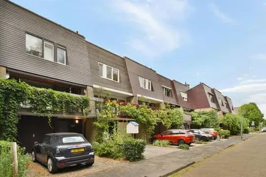 Terraced house for sale: Curaçaolaan 192, Indische Buurt Vlaardingen