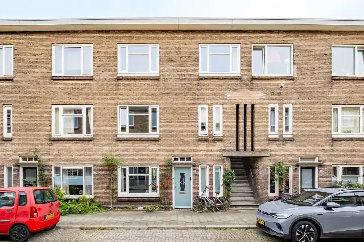 Apartment for sale: Curaçaostraat 8BSA, Laan van Nieuw-Guinea, Spinozaweg e.o. Utrecht
