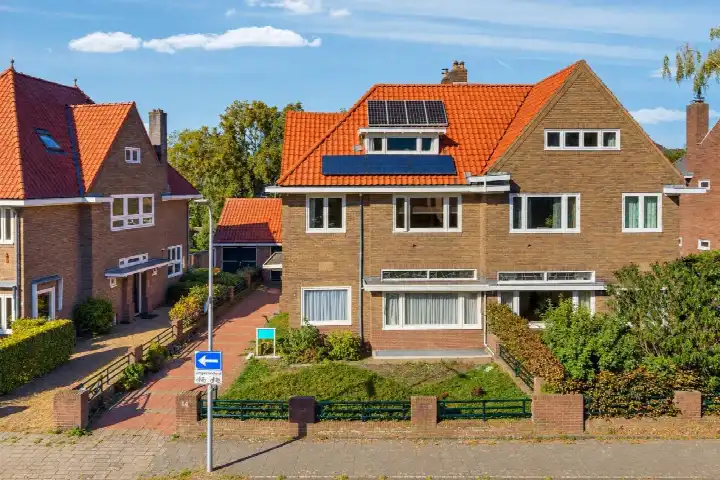 Twee-onder-één-kap te koop: Curaçaoweg 14, Galgenveld Nijmegen