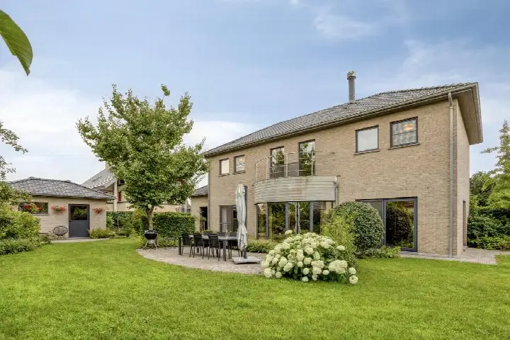 Detached house for sale: Cuwaertstraat 7, Kern Nieuw Namen Nieuw Namen