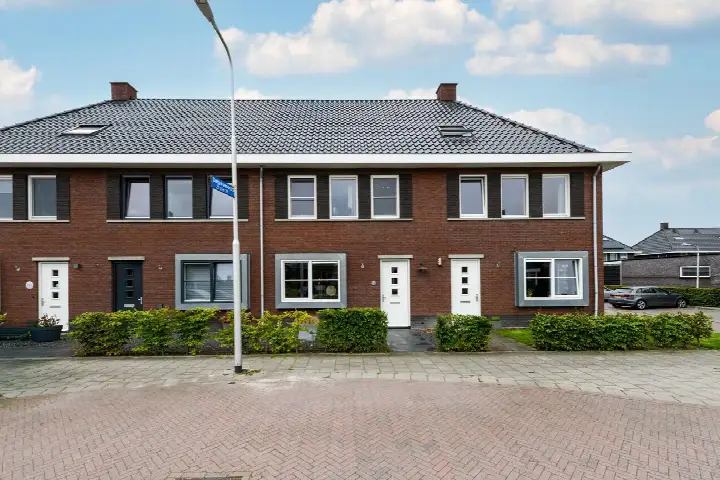Terraced house for sale: Dagpauwoog 24, Wolvega-Lindewijk Wolvega