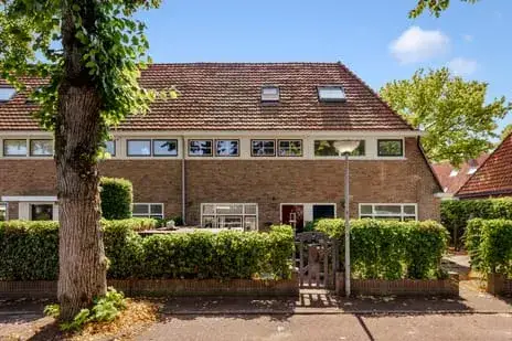 Terraced house for sale: Dahliastraat 14, De Zuid Huizen