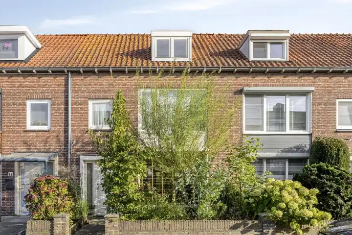 Terraced house for sale: Dalstraat 12, Geenhoven Valkenswaard