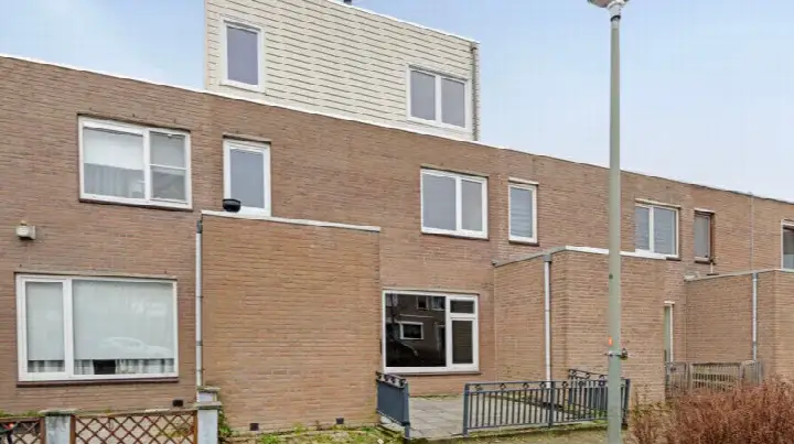Tussenwoning te koop: Damsterdiep 25, Merwedepolder-Oost Dordrecht