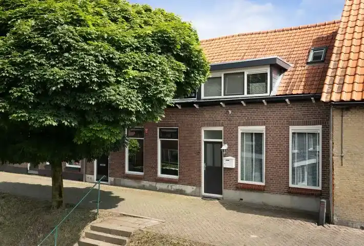 Tussenwoning te koop: Damstraat 17, Oostendam Ridderkerk
