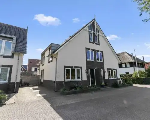 Twee-onder-één-kap te koop: Dassenbergerhout 23, Harderhout II Harderwijk