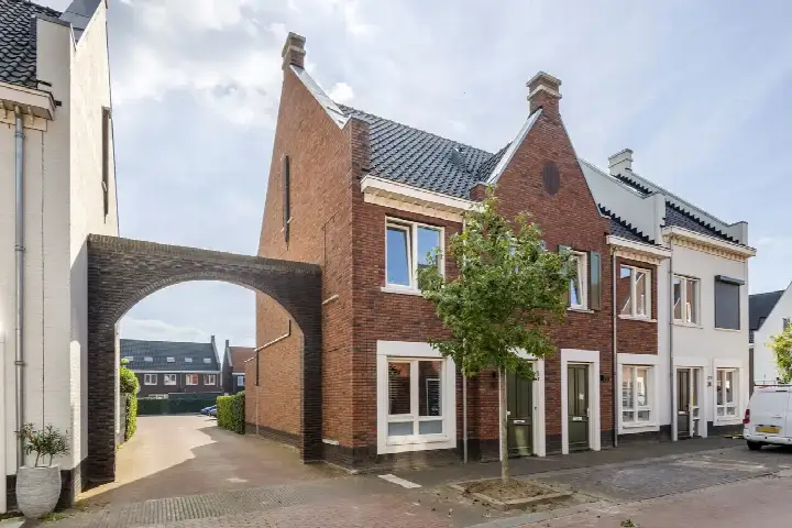 Corner house for sale: De Binnenplaats 32, Meteren - De Plantage Meteren