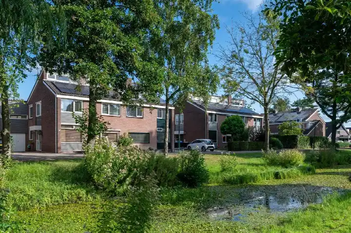 Tussenwoning te koop: de Boeier 3, Eemdal-Zuid Baarn