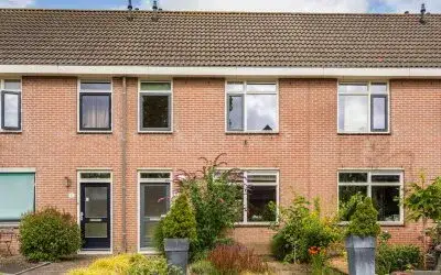 Tussenwoning te koop: De Bruijnhof 9, Nijkerkerveen-Zuid Nijkerkerveen