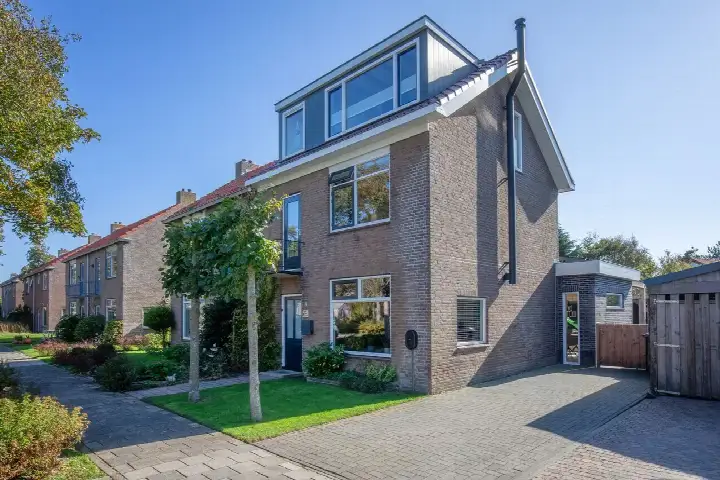 Semi-detached for sale: De Dageraad 12, Verspreide huizen De Kuil, Hoornder Nieuwland Den Hoorn (Nh)