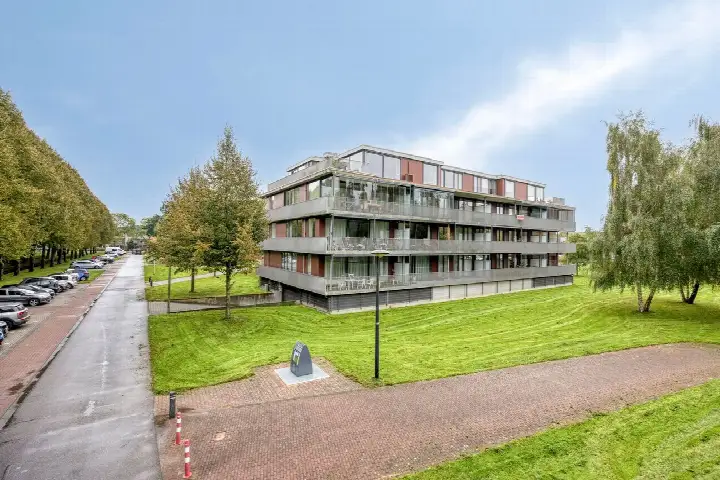 Appartement te koop: De Dukdalf 75, Centrum Dronten Dronten