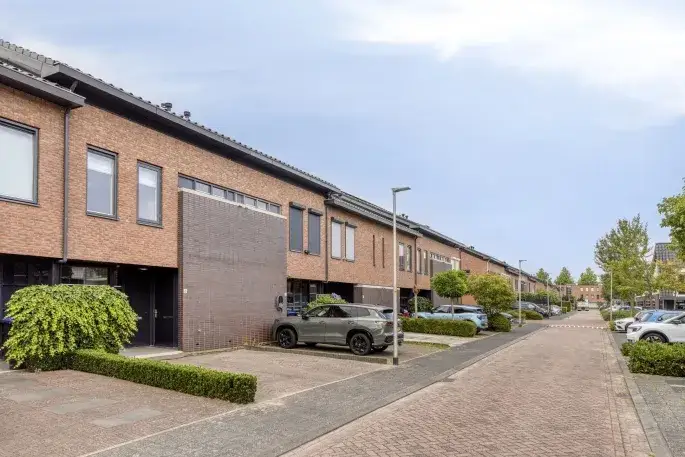 Terraced house for sale: De Eilanden 6, Eilandenbuurt Bergschenhoek