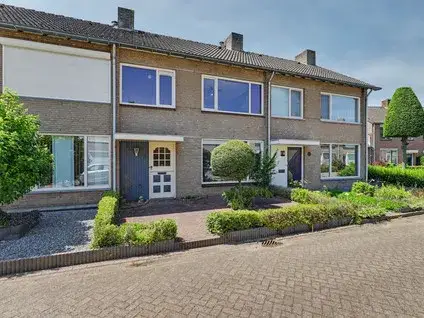 Tussenwoning te koop: De Gaspeldoorn 6, Bladel Heeleind Bladel