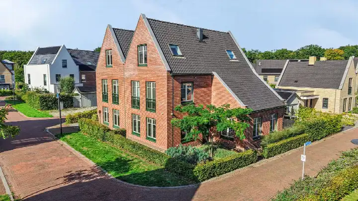 Twee-onder-één-kap te koop: De Haarhof 4, Hoevelaken-Kleinhoven Hoevelaken