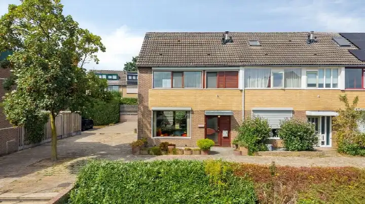 Hoekwoning te koop: De Hangaarts 13, 's-Heerenberg, oostelijke uitbreiding 'S-Heerenberg