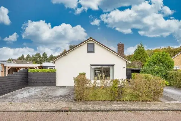 Vrijstaande woning te koop: De Helling 43, Gorredijk-Groene Long Gorredijk