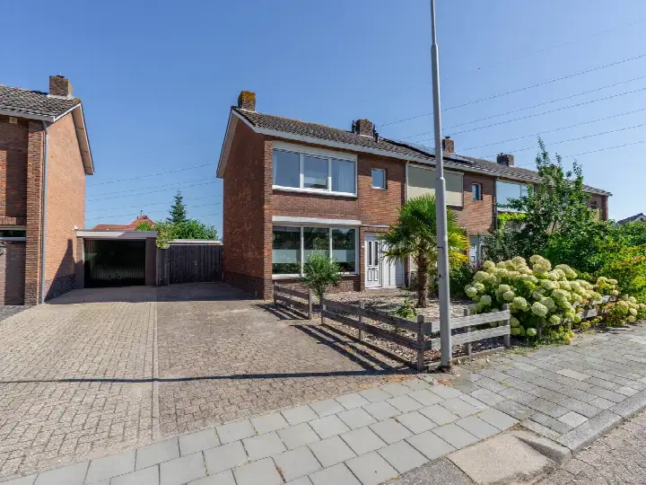 Hoekwoning te koop: De Hoge Wickstraat 26, Kern Oosterhout Oosterhout